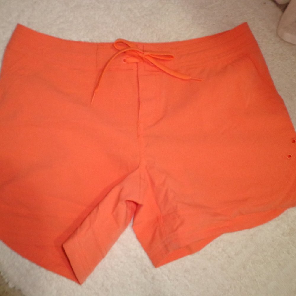 FIRM NWT prAna Ebelie Boardshorts NWT Nespola Touch-Fasten / Ties Closure